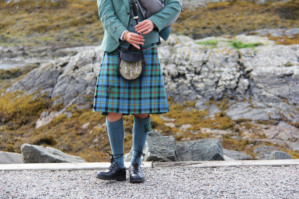 How to Make a Kilt – Step by Step Beginner’s Friendly Guide