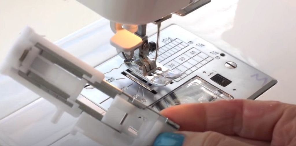 automatic buttonhole foot