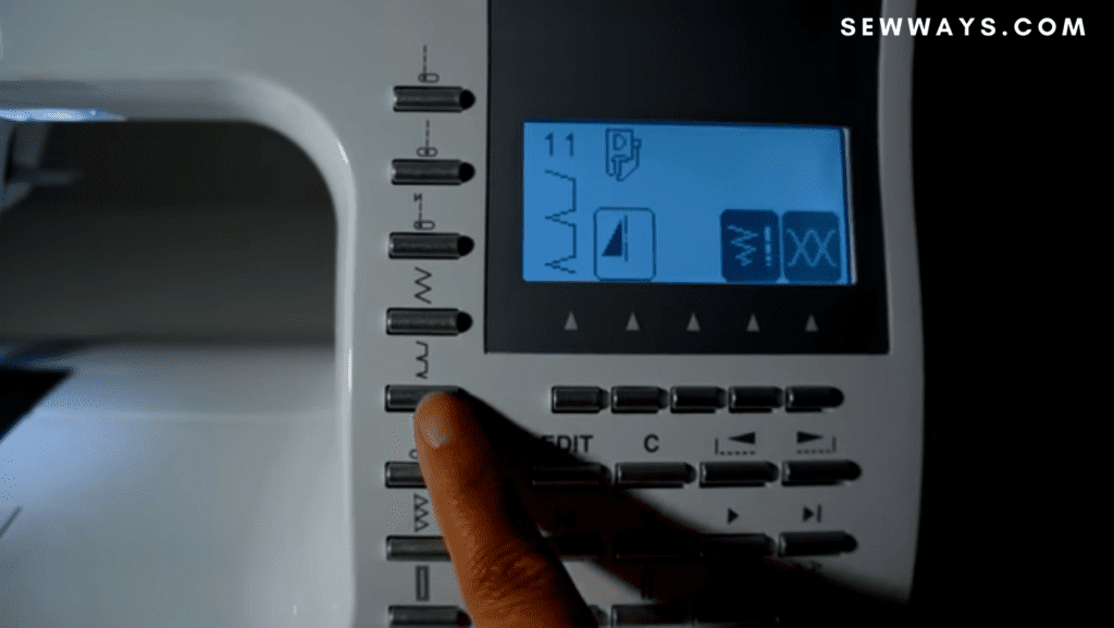 Singer 9960 Quantum Stylist LED night display