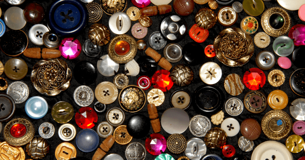 types of buttons for clothes